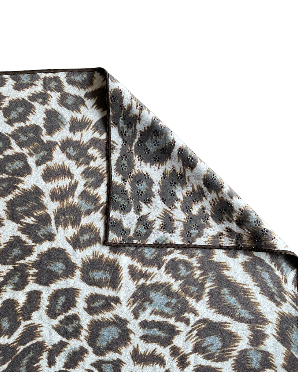 The FlowMo Grip Towel (Cheetah)